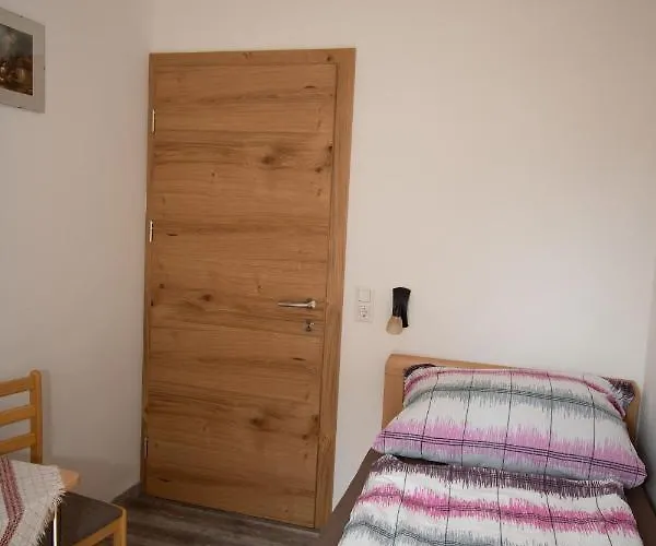 Lexahaus アパート